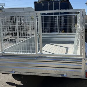 REAR SLIDING GATES FOR LIVESTOCK LOADING